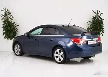 Chevrolet Cruze Вид 4