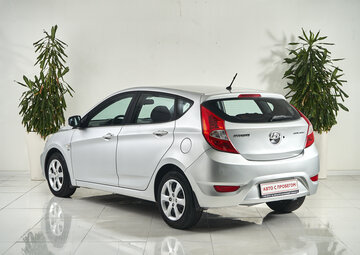 Hyundai Solaris Вид 4