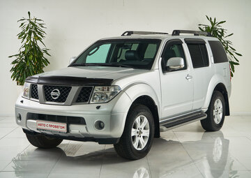 Nissan Pathfinder Вид 1