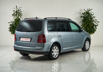 Volkswagen Touran Вид 5