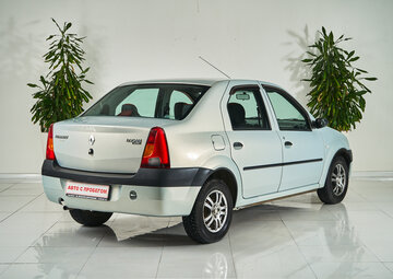 Renault Logan Вид 5