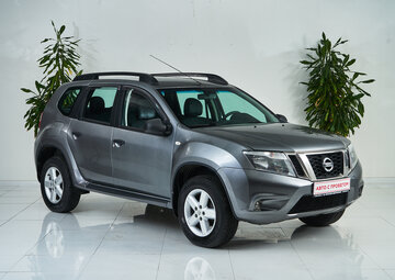 Nissan Terrano Вид 3