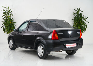 Renault Logan Вид 4