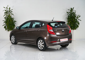 Hyundai Solaris Вид 4