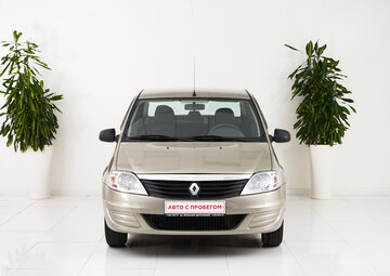 Renault Logan Вид 2