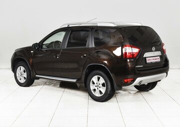 Nissan Terrano Вид 2