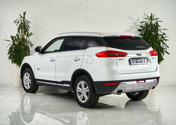 Geely Atlas Вид 4
