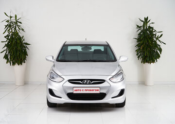 Hyundai Solaris Вид 2