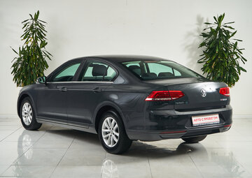 Volkswagen Passat Вид 4