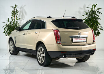 Cadillac SRX Вид 5