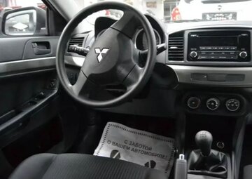 Mitsubishi Lancer Вид 3