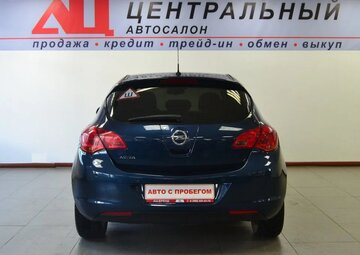 Opel Astra Вид 4