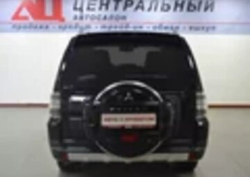 Mitsubishi Pajero Вид 4